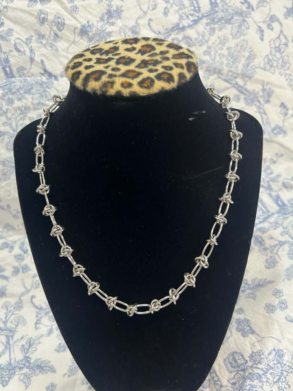 Origami Owl Silver Knot Link Chain Necklace with Heart Tag